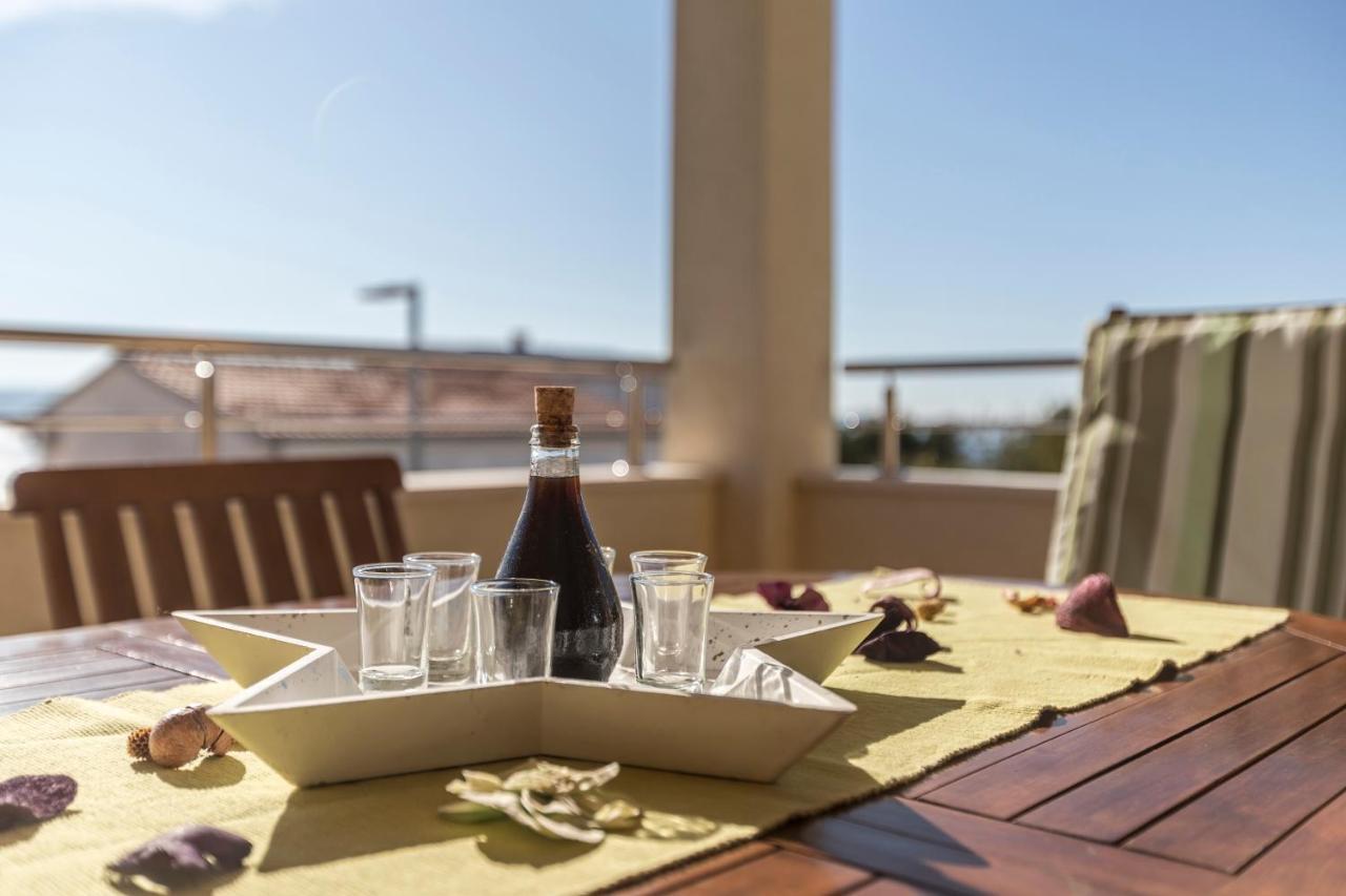 Apart Sa Terasom 250M Od Plaze,Parking,Wi Fi,Rostilj Trogir Exterior foto