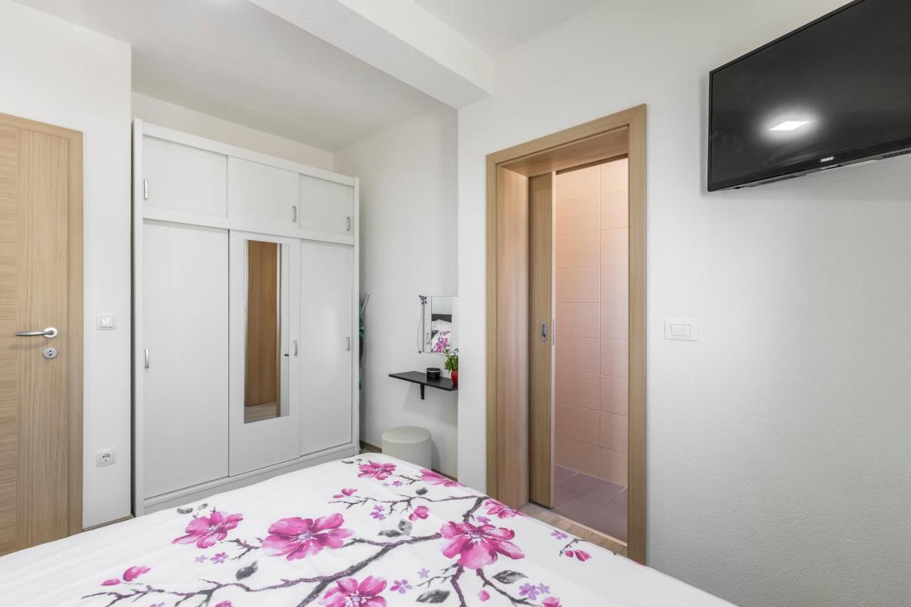 Apart Sa Terasom 250M Od Plaze,Parking,Wi Fi,Rostilj Trogir Exterior foto