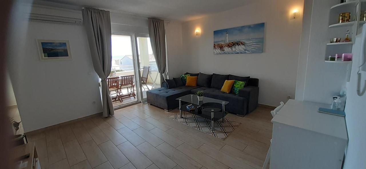Apart Sa Terasom 250M Od Plaze,Parking,Wi Fi,Rostilj Trogir Exterior foto